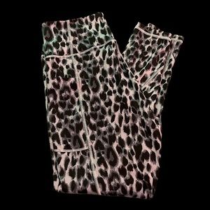 Cheetah print gray and black Victoria secrets incredible essential leggings